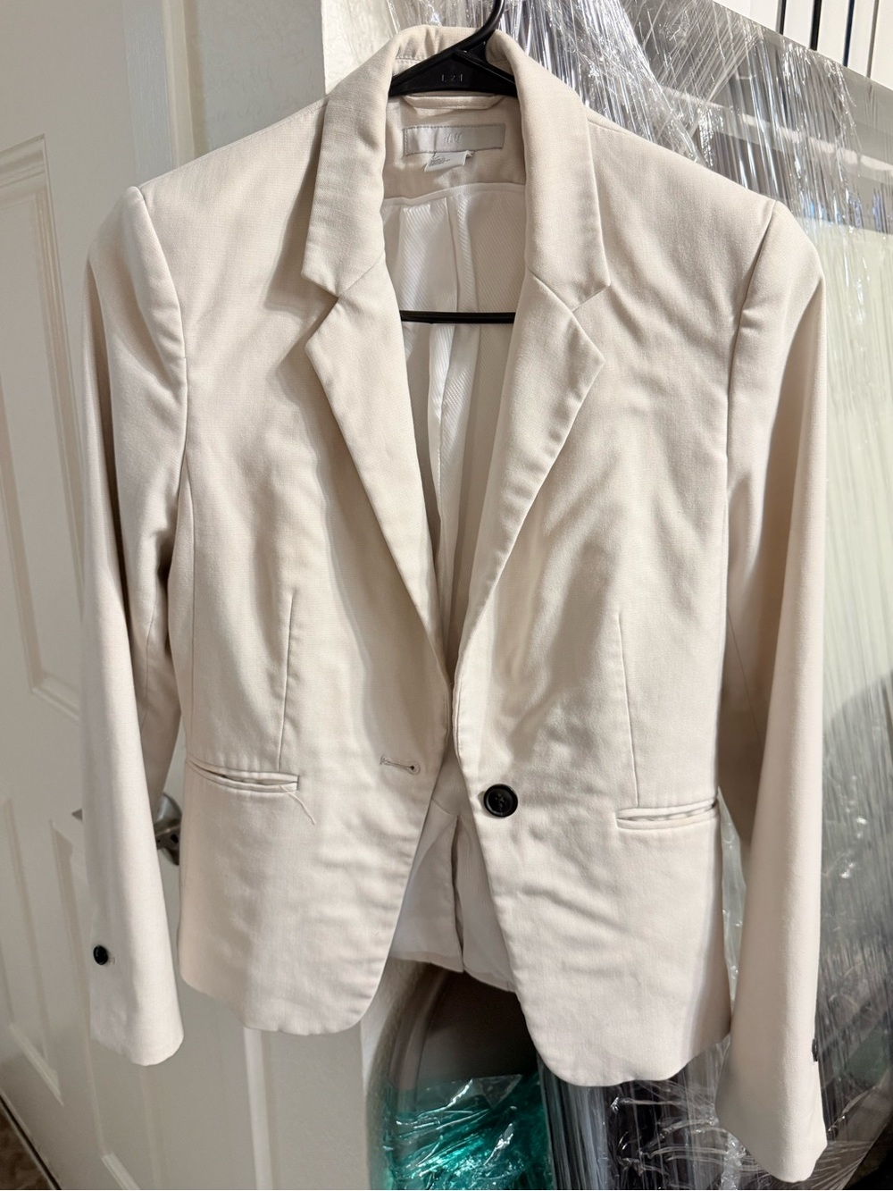 H&M Cream Single-Button Tailored Blazer